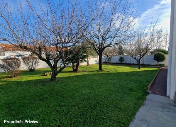 Le Gua Maison  T5 de 92m² sur un terrain de 768m²   304500 FAI