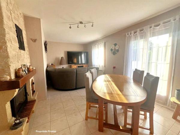 Le Gua Maison  T5 de 92m² sur un terrain de 768m²   304500 FAI