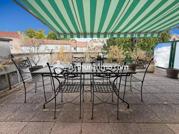Vente                                                      Appartement
                        
                     3 pièces                      67 m2                     à Soisy-sur-Seine