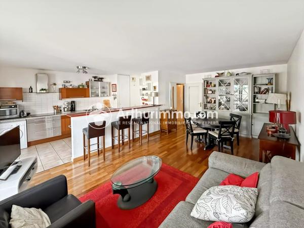 Vente                                                      Appartement
                        
                     3 pièces                      67 m2                     à Soisy-sur-Seine