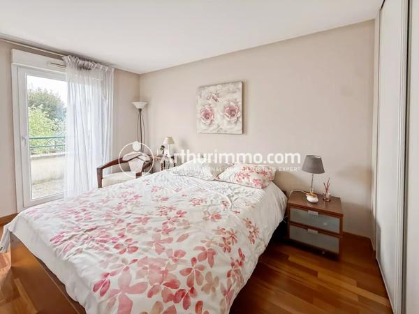 Vente                                                      Appartement
                        
                     3 pièces                      67 m2                     à Soisy-sur-Seine