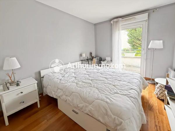 Vente                                                      Appartement
                        
                     3 pièces                      67 m2                     à Soisy-sur-Seine