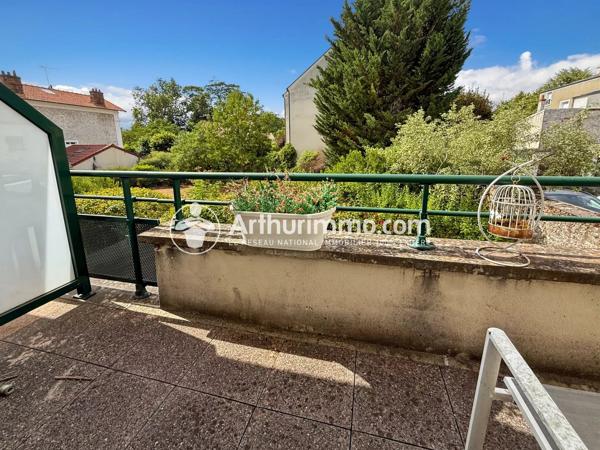 Vente                                                      Appartement
                        
                     3 pièces                      67 m2                     à Soisy-sur-Seine