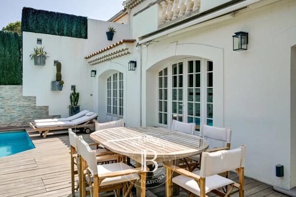 Aix-en-Provence, Maison 6 Chambres -  314 m² à vendre