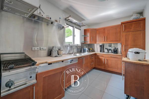 Aix-en-Provence, Maison 6 Chambres -  314 m² à vendre