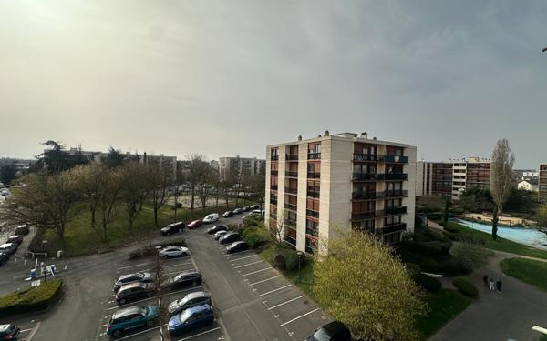 Appartement à vendre    3 pièces • 67,98 m2 Ris-Orangis