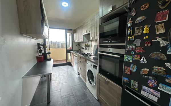 Appartement à vendre    3 pièces • 67,98 m2 Ris-Orangis