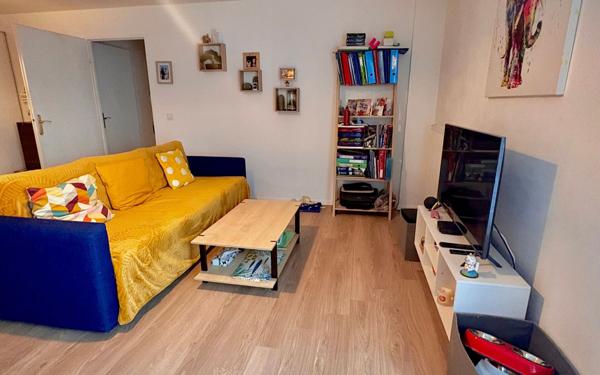 Appartement à vendre    2 pièces • 49,15 m2 Stains