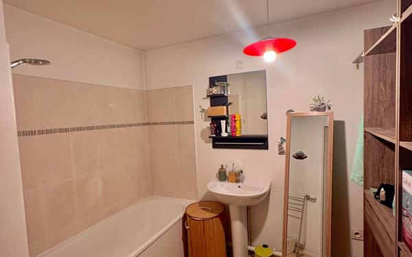 Appartement à vendre    2 pièces • 49,15 m2 Stains