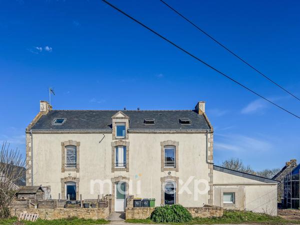 Immeuble Crucuno – 2 appartements T3 + grange – Entre bourg et plage