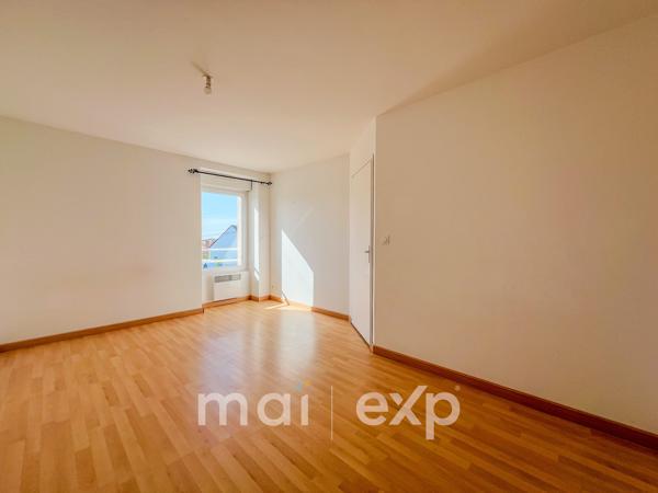 Immeuble Crucuno – 2 appartements T3 + grange – Entre bourg et plage