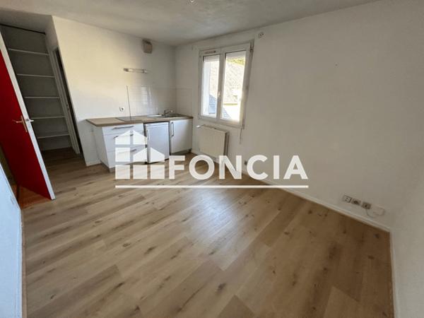 Location Studio 17.27 m² - 10 RUE AUGUSTE ETIENNE MAYER Brest 29200