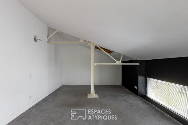 Loft dans un ancien atelier d’architecte et sa terrasse en coeur de ville