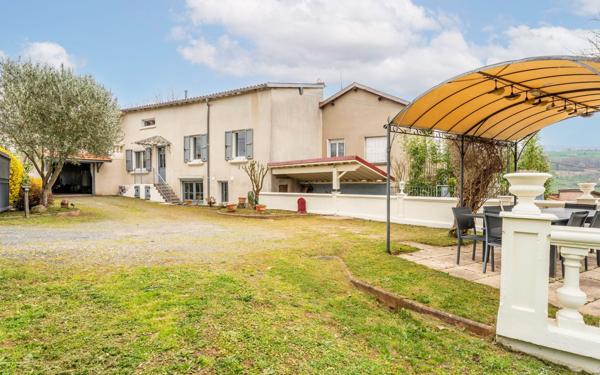 Maison à vendre    7 pièces •  Bessenay