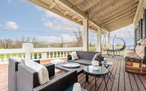 Maison à vendre    7 pièces •  Bessenay