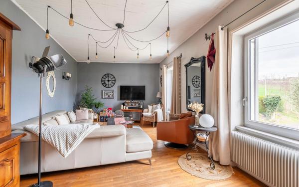 Maison à vendre    7 pièces •  Bessenay