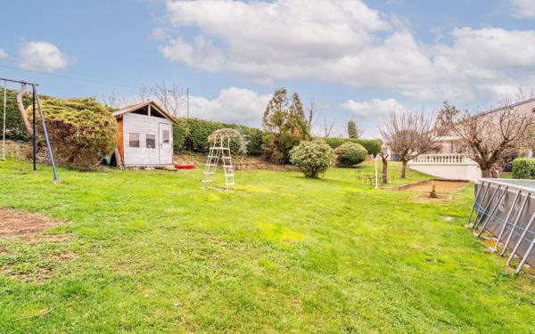 Maison à vendre    7 pièces •  Bessenay