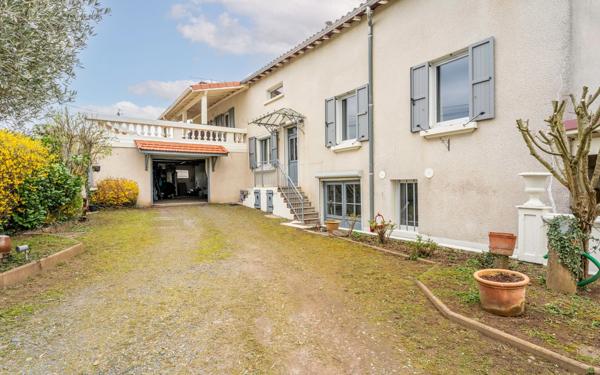 Maison à vendre    7 pièces •  Bessenay