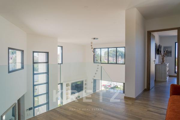 Villa contemporaine en bord de mer