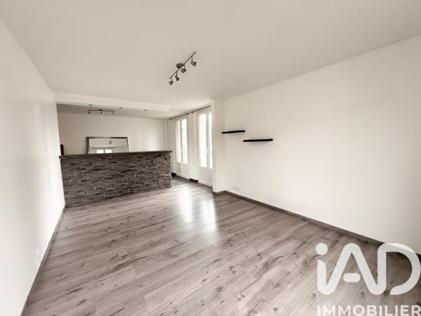 Location appartement 4 pièces 65 m² Compiègne