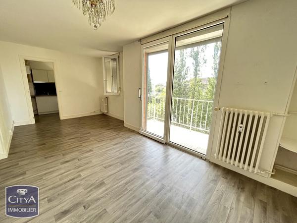Appartement à vendre 2 pièces 47m² Charleville-Mézières (08000)