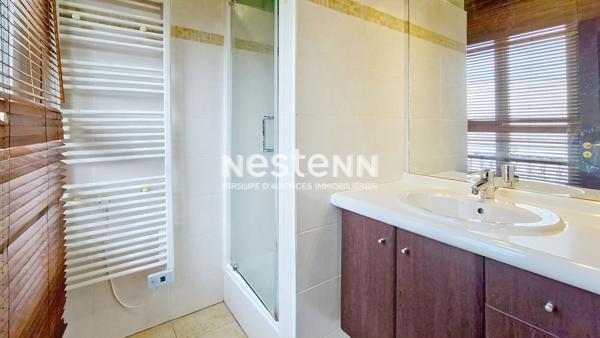 A louer : Saint Cyr l'Ecole - Appartement  meublé de 3 pièces de 68 m², avec parking en s/sol