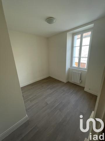 Immeuble à vendre 100 m² La Rochefoucauld-en-Angoumois