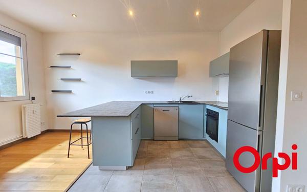 Appartement à vendre    3 pièces • 77,06 m2 Lyon 7