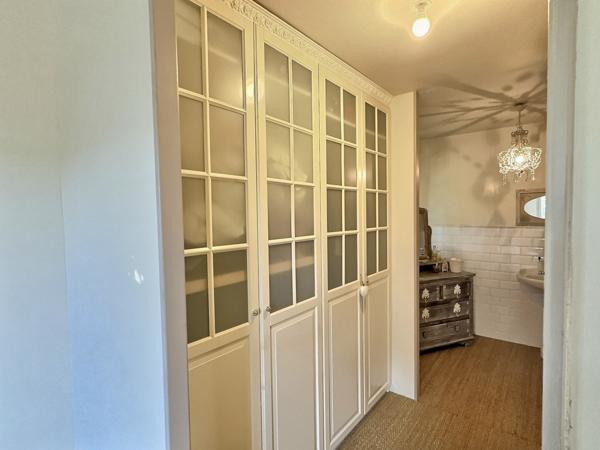 Divonne-les-Bains (01220) Proche du Golf, magnifique Villa rénovée dans son écrin de verdure