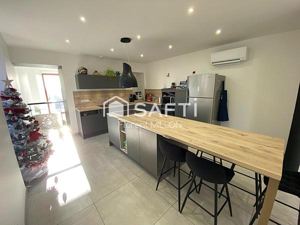 Superbe rénovation au cœur du village !