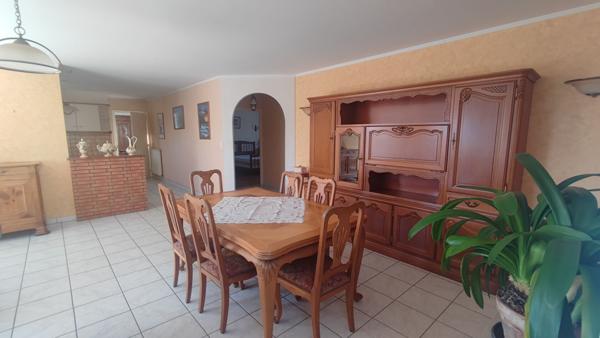 Maison plain-pied 138m² au coeur du Poiré-sur-Vie : volumes, potentiel et emplacement privilégié