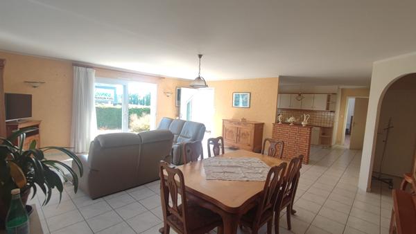 Maison plain-pied 138m² au coeur du Poiré-sur-Vie : volumes, potentiel et emplacement privilégié