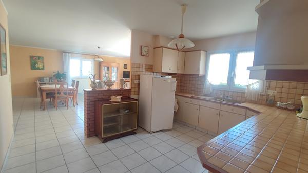 Maison plain-pied 138m² au coeur du Poiré-sur-Vie : volumes, potentiel et emplacement privilégié