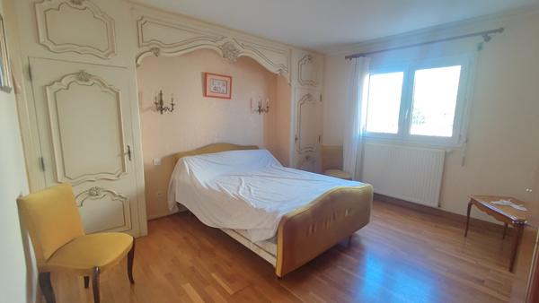 Maison plain-pied 138m² au coeur du Poiré-sur-Vie : volumes, potentiel et emplacement privilégié