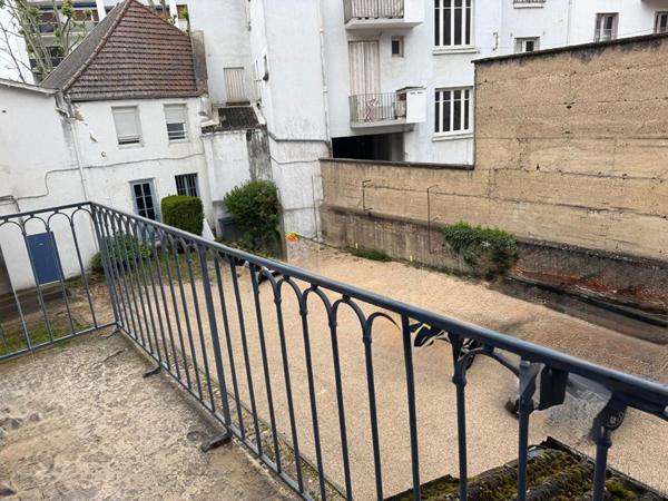 Appartement Chalon Sur Saone 4 pièce(s) 111m² dont  104 m2 (carrez)
