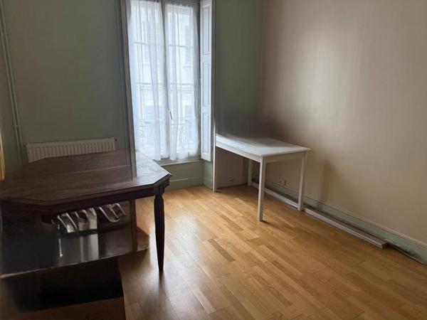 Appartement Chalon Sur Saone 4 pièce(s) 111m² dont  104 m2 (carrez)
