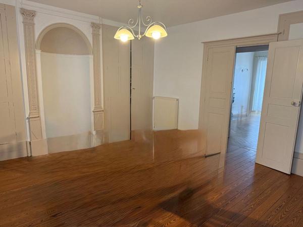 Appartement Chalon Sur Saone 4 pièce(s) 111m² dont  104 m2 (carrez)