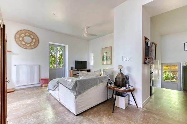 Lyon 4 - Chazière - Maison de 105,65 m² (surface au sol 177,10 m²) - 3 chambres - Terrain de 297 m²