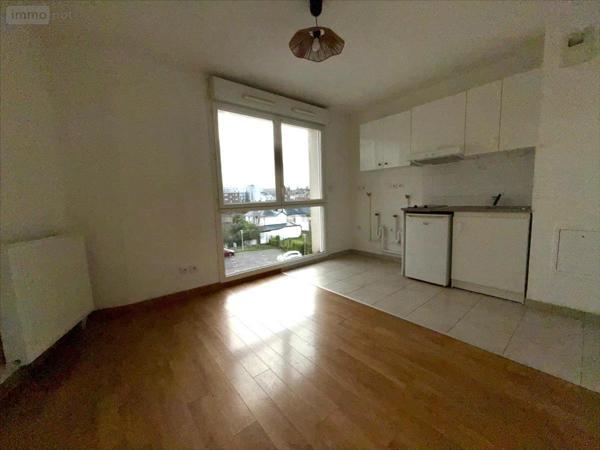 Appartement à louer à Le Petit-Quevilly en Seine-Maritime (76140), ref : 76028-HENN