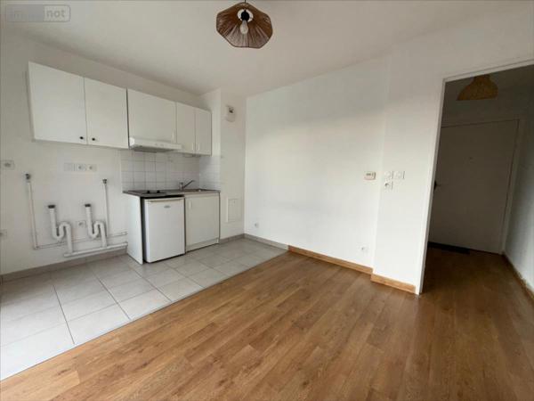 Appartement à louer à Le Petit-Quevilly en Seine-Maritime (76140), ref : 76028-HENN