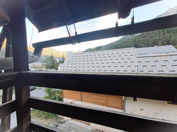 Maison de village à rénover 377 m² à Val-des-Prés avec jardin