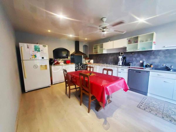 Maison en pierre de 260 m²