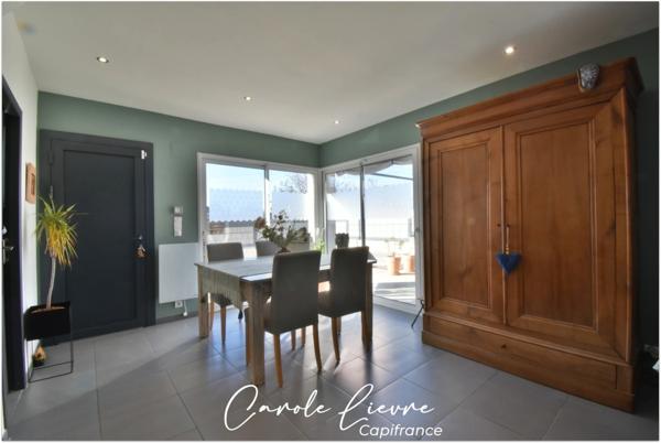 Maison contemporaine de 121 m² avec piscine – 3 chambres, dressing + bureau ou second dressing – Garage