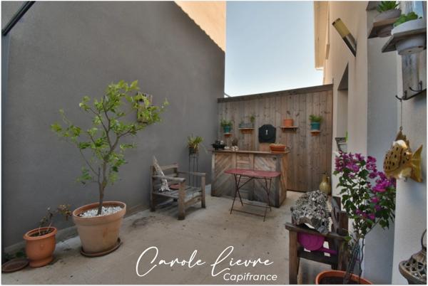 Maison contemporaine de 121 m² avec piscine – 3 chambres, dressing + bureau ou second dressing – Garage