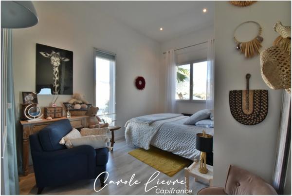 Maison contemporaine de 121 m² avec piscine – 3 chambres, dressing + bureau ou second dressing – Garage