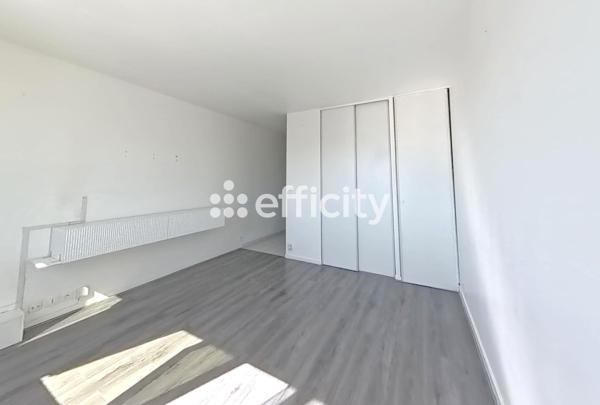 Appartement
         1 pièce
        - 25 m² Exclusivité 185 000 € *