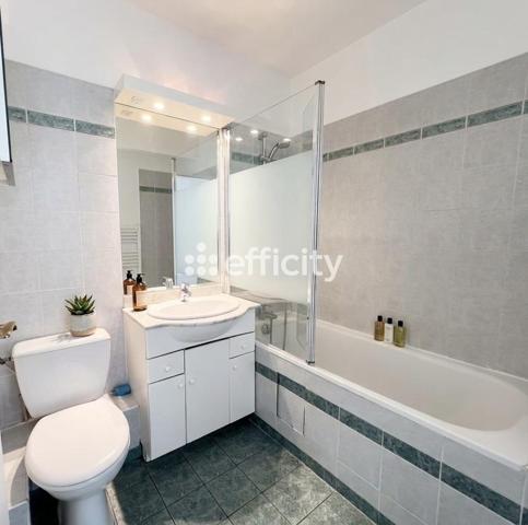 Appartement
         1 pièce
        - 25 m² Exclusivité 185 000 € *