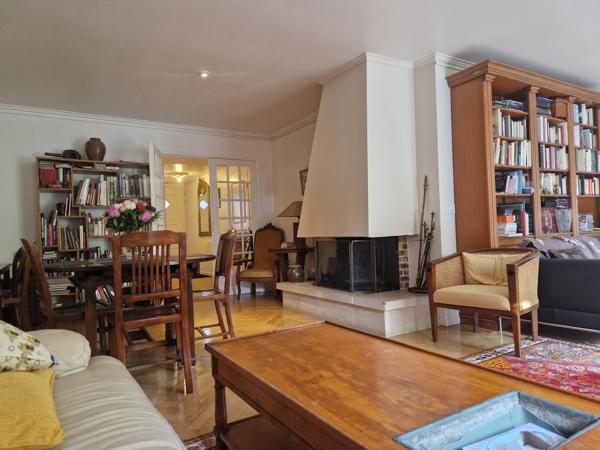 Maison
         5 pièces
        - 135 m² 937 000 € *