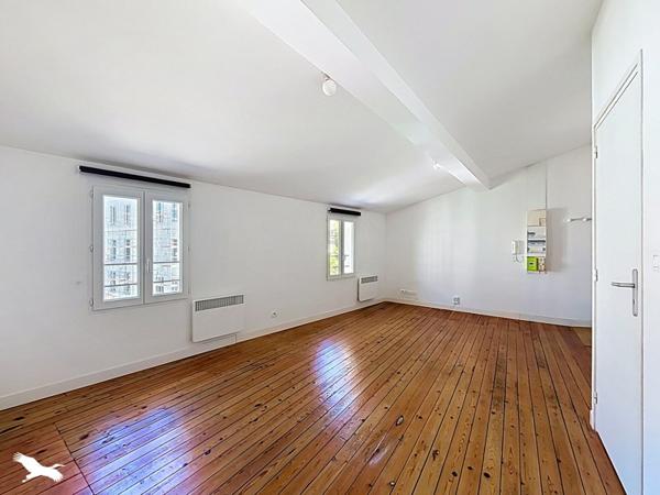 Appartement 120 000 € Bordeaux 1 pièce 27 m² DPE C