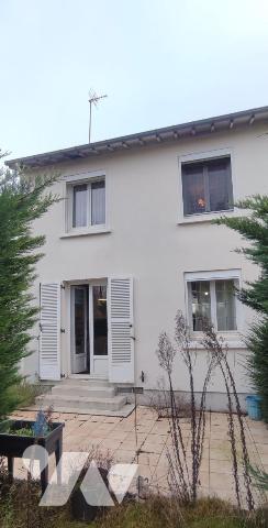 Le Mans Quartier Gazonfier- ESPAL Maison de 77 m² 3 chambres, jardin et garage